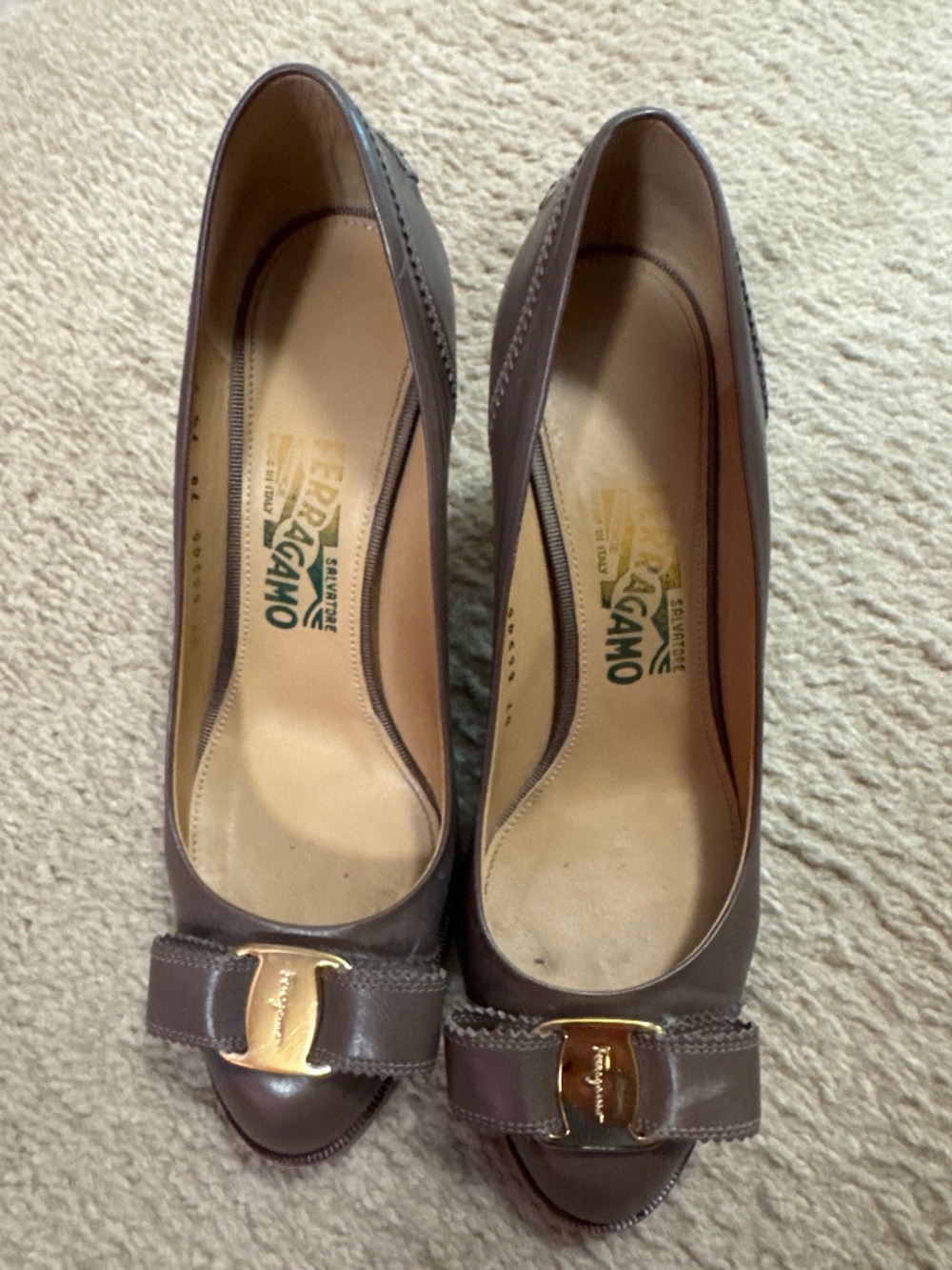 Ferragamo Pumps Size 7 1/2